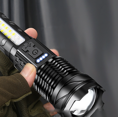 Tactische LED-zaklamp met hoog vermogen