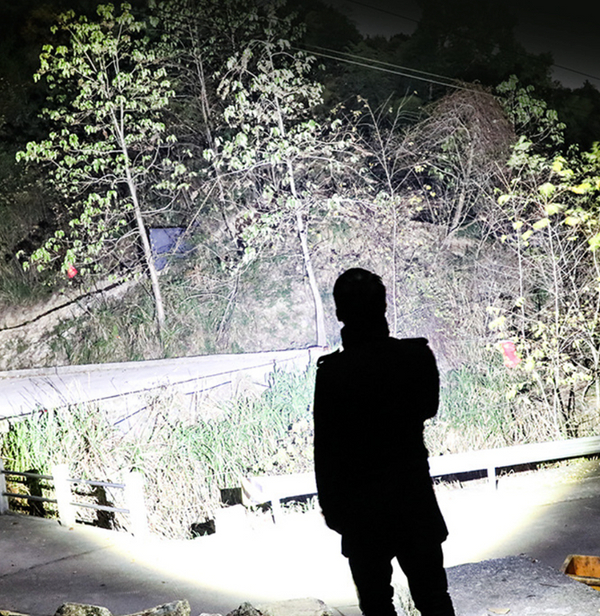 Tactische LED-zaklamp met hoog vermogen